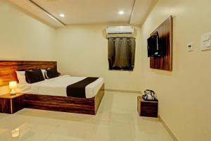 Hotel O by OYO R SQUARE HOMES