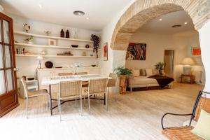 Charming House by Hello Homes Sitges