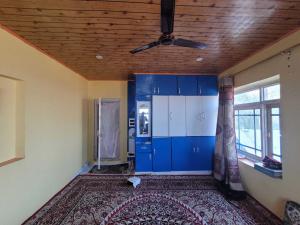 Hotel O Home Mehdi Homestay