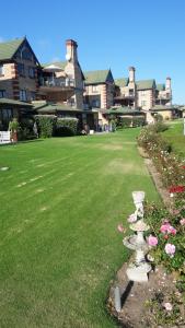 Beacon Wharf ERINOcean & Mountains Serenade in Harmony
