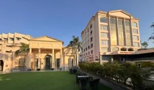 Hotel Swarn Towers - Sambhal