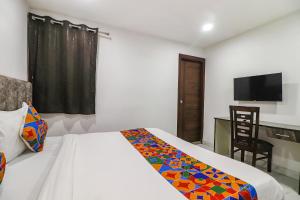 FabHotel Roadway Inn - Nr Yashobhoomi Convention Centre