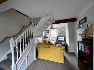 Hastings Old Town Tackleway privileged Sea Views whole house 3 beds
