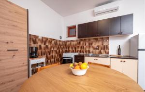 Beautiful Apartment In Fazana With Kitchen