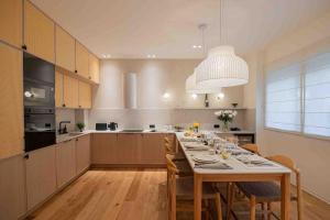 Ambassador ResidenceAmazing Garden & Flat2 BDR120 SQM