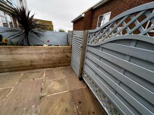 Hastings Old Town Tackleway privileged Sea Views whole house 3 beds