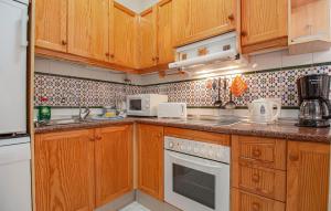 2 Bedroom Nice Home In La Florida