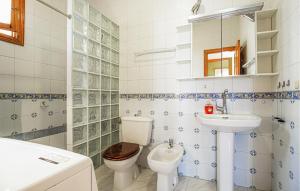 2 Bedroom Beautiful Home In La Florida