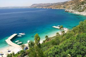 Luxurious Flat with Sea View & Private Beach