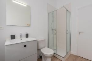 Appartements One bedroom apartment with parking, city center : photos des chambres