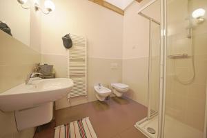 Four-Bedroom House room in La Corte di Nonna Gemma