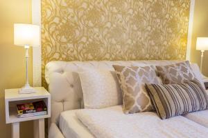 Colours Apartments Superior