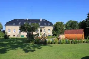 Ferienwohnung im Gutshaus Mühlhof - Lindensee