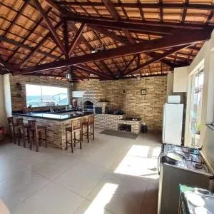 Casa em ótima localização com vista maravilhosa - Sêrro