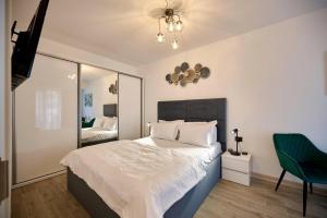 Cleo Apartment Infinity Alz