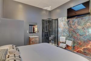 Superbe Loft industriel 3 pièces, classé 4 étoiles, proche Palais des Festivals