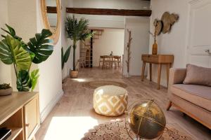 Emplacement N°1+Terrasse Vue+Cité+Trivalle+clim