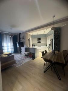 FIA Rentals Tirana 11 - Top Floor