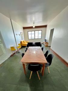 Apartamento 4 quartos, 3 banheiros, vista para o mar Pitangueiras, sacada, 1 vaga de garagem, apenas 50 metros do mar