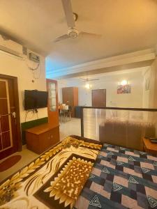 ZenRoofs - Brij Bhumi Haven 2