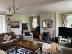Victorian cottage overlooking the Plym Valley