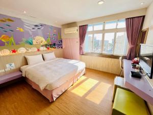 Phòng Tiêu Chuẩn Giường Đôi Lớn (Standard Queen Room)
