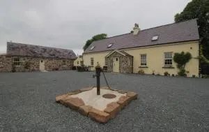 Old Scragg Farm Cottage in the Irish Countryside - Bruff