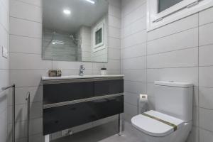 Los Camaleones by Ĥ - Playa de los Haraganes HLHC1201P28