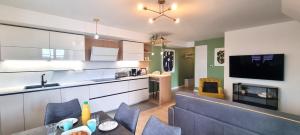 Sur un Nuage by Plaza