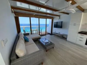 Apartamento Eros, un balcón frente al mar. - La Mareta