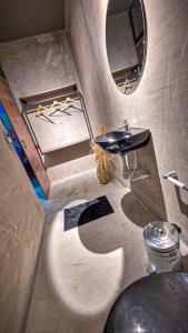 Urban Hostal San Gil- Piscina Restaurante Bar