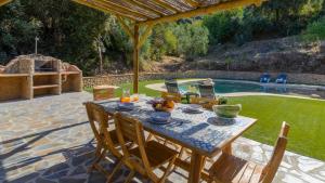 Casa Rural Noa El Gastor by Ruralidays