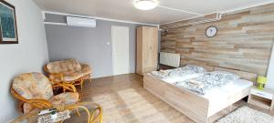 Napvirág - Közel mindenhez