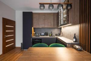 Lux Flat next to Park with working space by Flat Mаnager