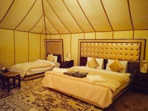 Sahara Luxury Camp