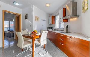5 Bedroom Amazing Home In Medulin 