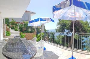 Holidayhome Lisa 1st row to beach