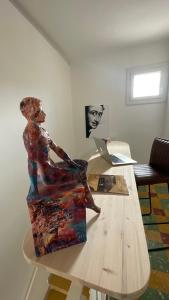 Maisons de vacances Le 8 - Maison - Jardin - BBQ - Aigues Mortes : photos des chambres