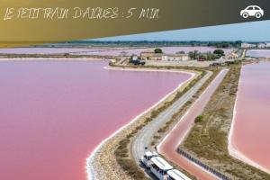 Maisons de vacances Le 8 - Maison - Jardin - BBQ - Aigues Mortes : photos des chambres