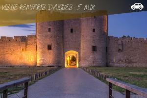 Maisons de vacances Le 8 - Maison - Jardin - BBQ - Aigues Mortes : photos des chambres