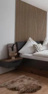 1-4 Gäste Wohnung W-Lan, Netflix, Amazon, Parken, Arbeitsplatz, 24h Check in ,Vollausgestattet Küche, Handtücher Seife u,v,m für Geschäftsreisende, Paare, Familien , - داتلن