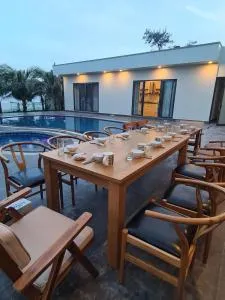 Lang Chai Beachfront Villa Phan Thiet - Bình Sum