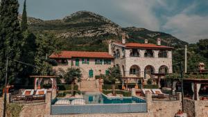 Holiday Home room in Old Stone Villa Talići Hill
