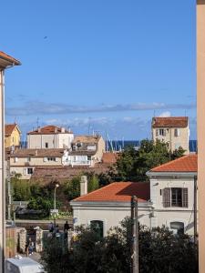 Golfe Juan grand 2 pièces proche plage et Cannes