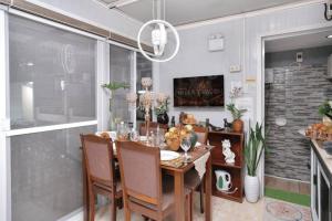 Golden V Grandeuria Unit F