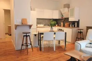 Hotegam agency, 70 rue Thiers Championnet, close SNCF, new & design, 2 bedrooms, 1 office - Claix