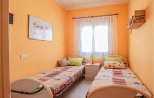 2 Bedroom Nice Home In La Florida