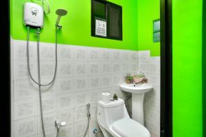 Golden V Executive Homes Unit J