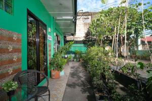 Golden V Executive Homes Unit J