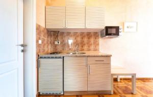 Awesome Apartment In Vir With Wi-Fi